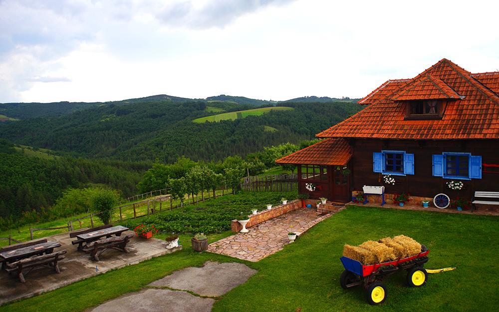 Etno Selo Rajski Konaci Leusici Extérieur photo